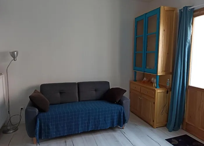 12- Chant Des Sirenes - Proche - Cour Privee