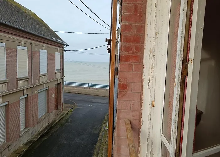 Appartement 12- Chant Des Sirenes - Proche - Cour Privee